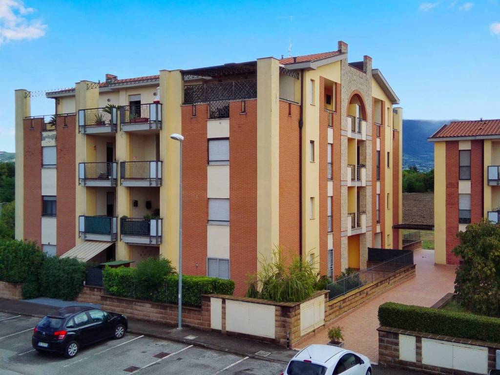 Appartamento a Bastia umbra in Via Irlanda, 10 - Foto 2