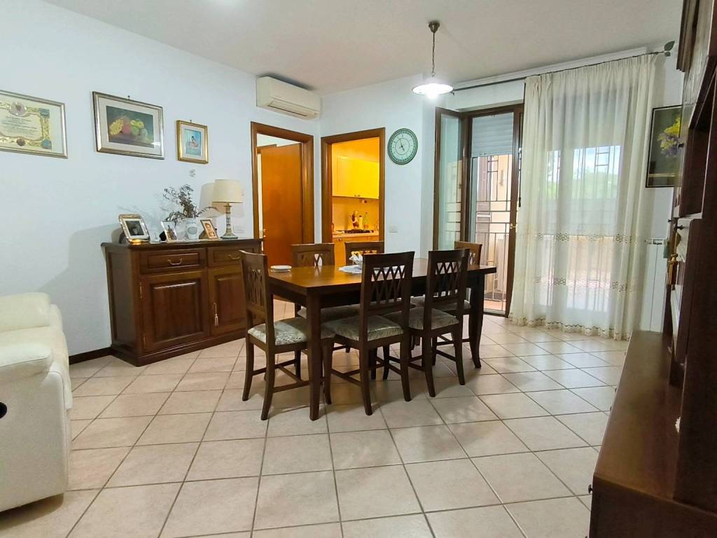 Appartamento a Bastia umbra in Via Irlanda, 10 - Foto 4