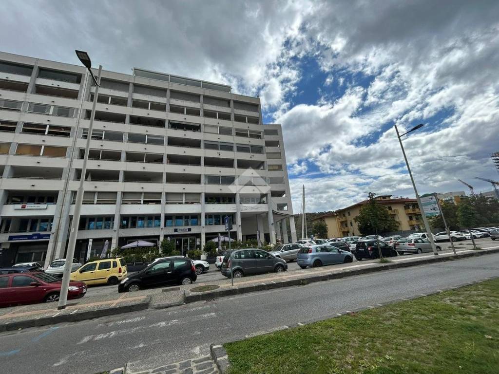 Appartamento a Cosenza in Viale Giacomo Mancini, 20 - Foto 2