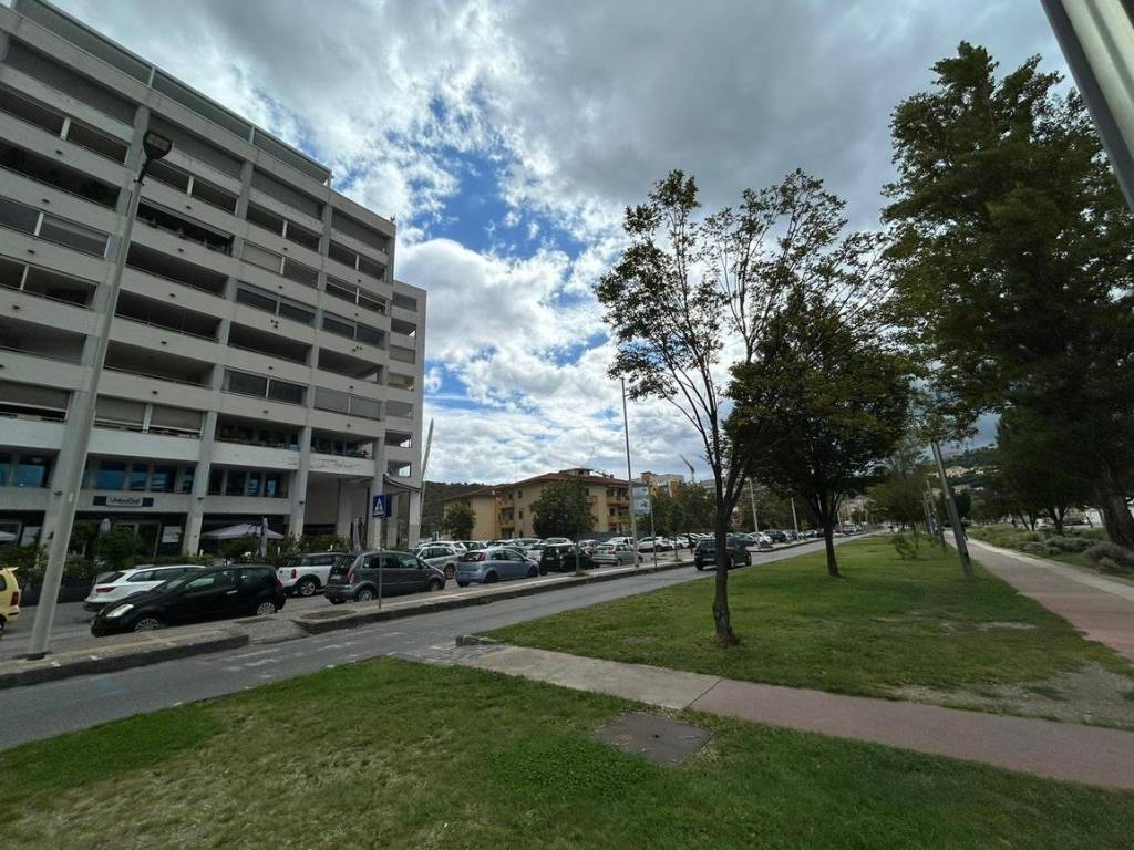 Appartamento a Cosenza in Viale Giacomo Mancini, 20 - Foto 3