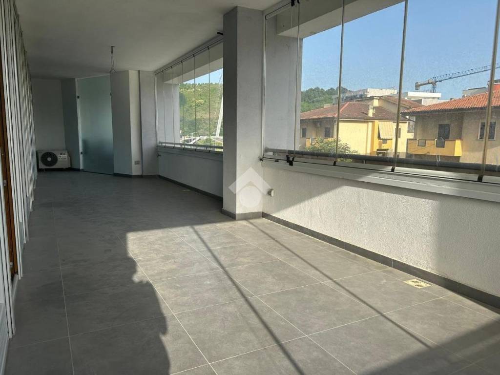 Appartamento a Cosenza in Viale Giacomo Mancini, 20 - Foto 4