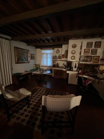 Villa a Agliana in Via Mallemort De Provence - Foto 5