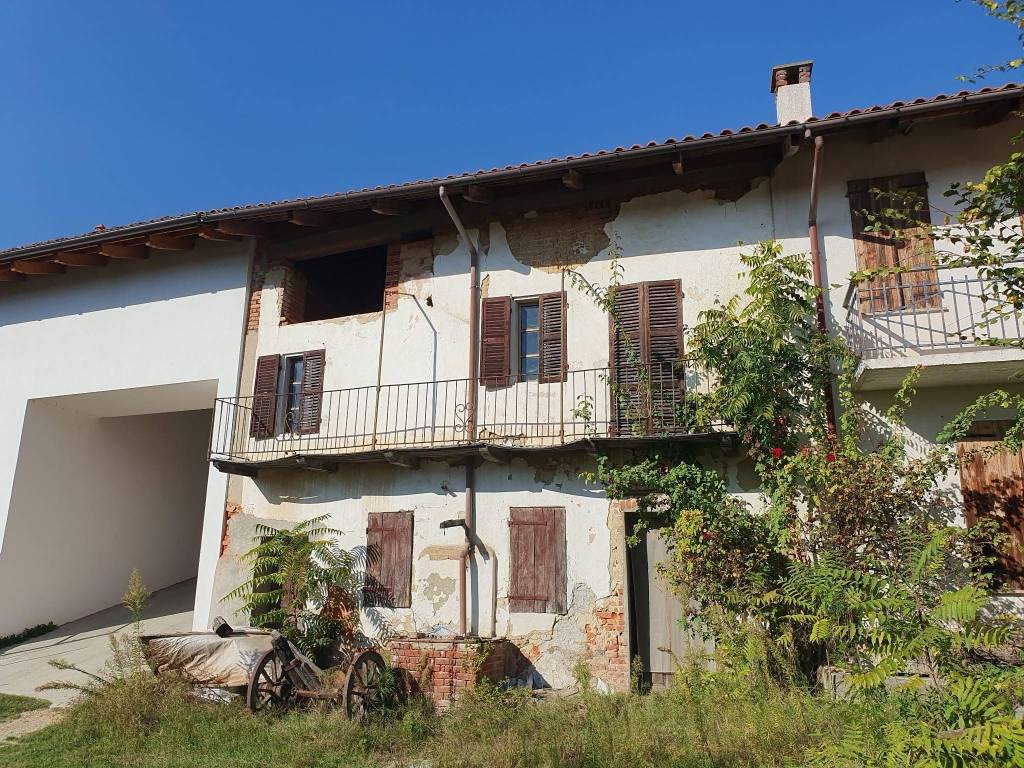 Casa indipendente a Capriglio in Via Cecca, 18 - Foto 2