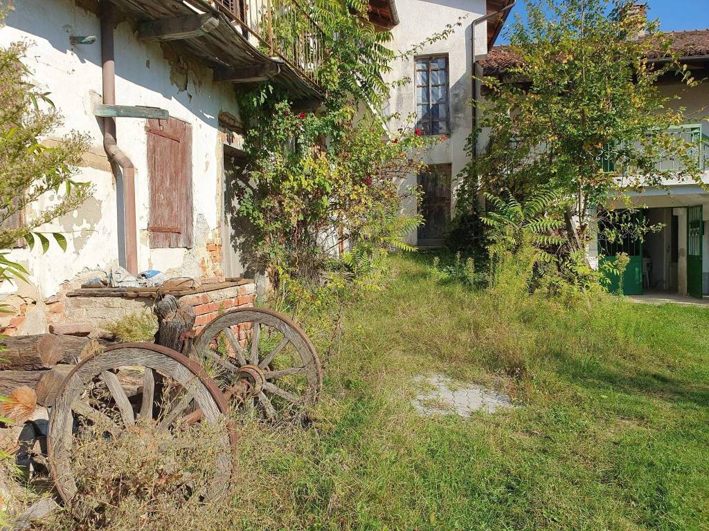 Casa indipendente a Capriglio in Via Cecca, 18 - Foto 3