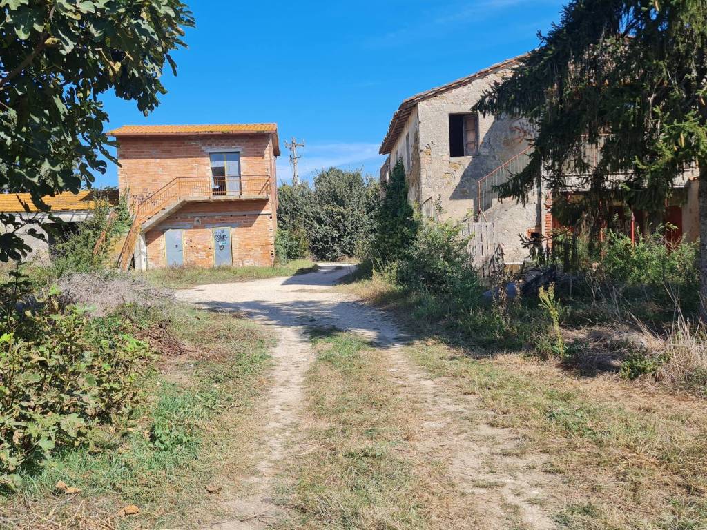 Rustico / casale a Deruta in Strada del Venturello, 38 - Foto 2