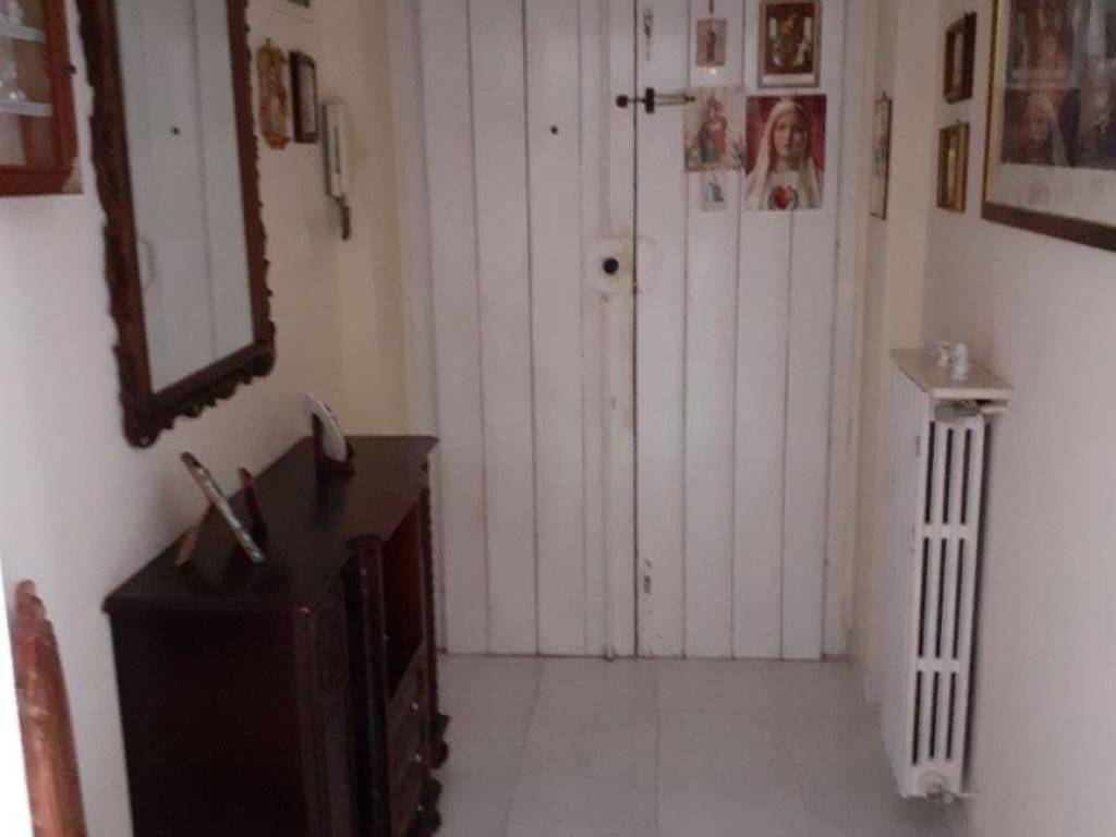 Appartamento a Trani in Via Amedeo, 78 - Foto 2