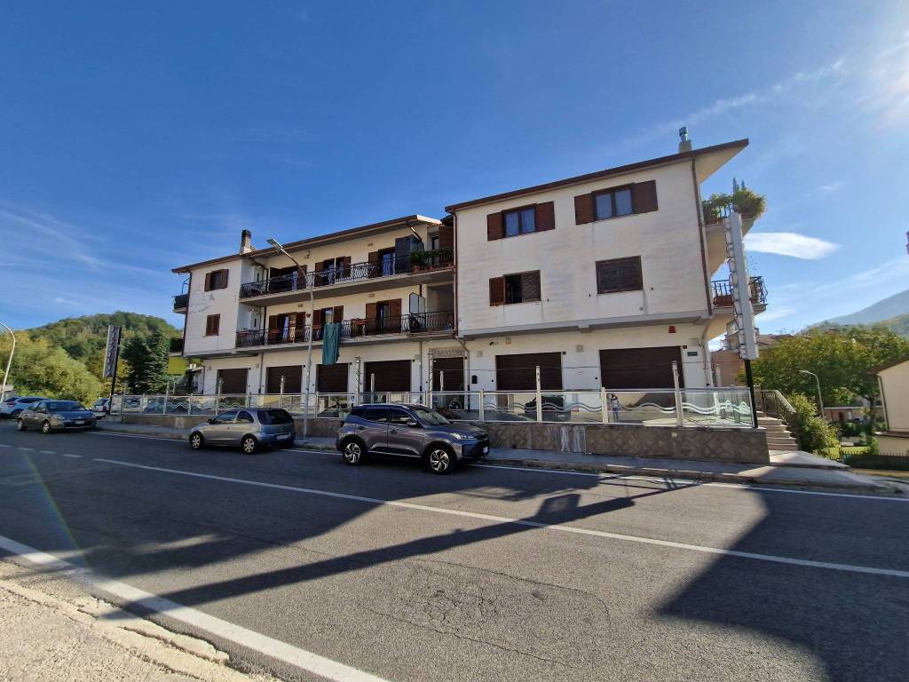 Appartamento a Carsoli in Via degli Alpini - Foto 3