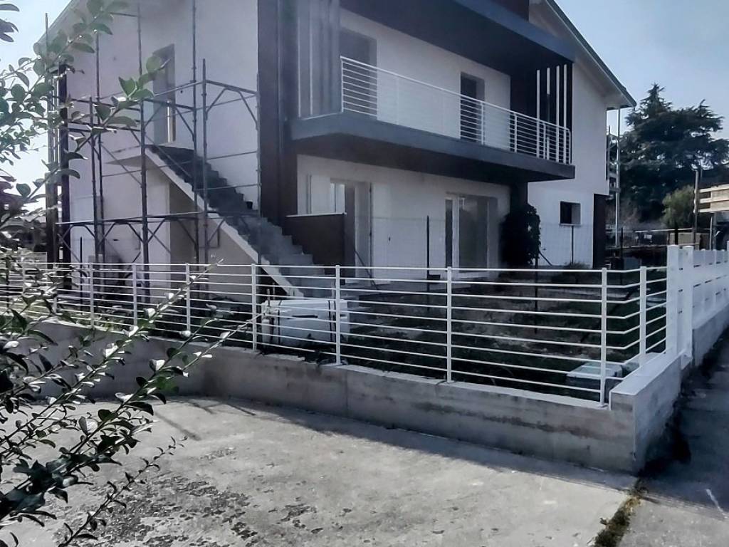 Villetta a schiera a Pozzolengo in Via Longarone - Foto 3