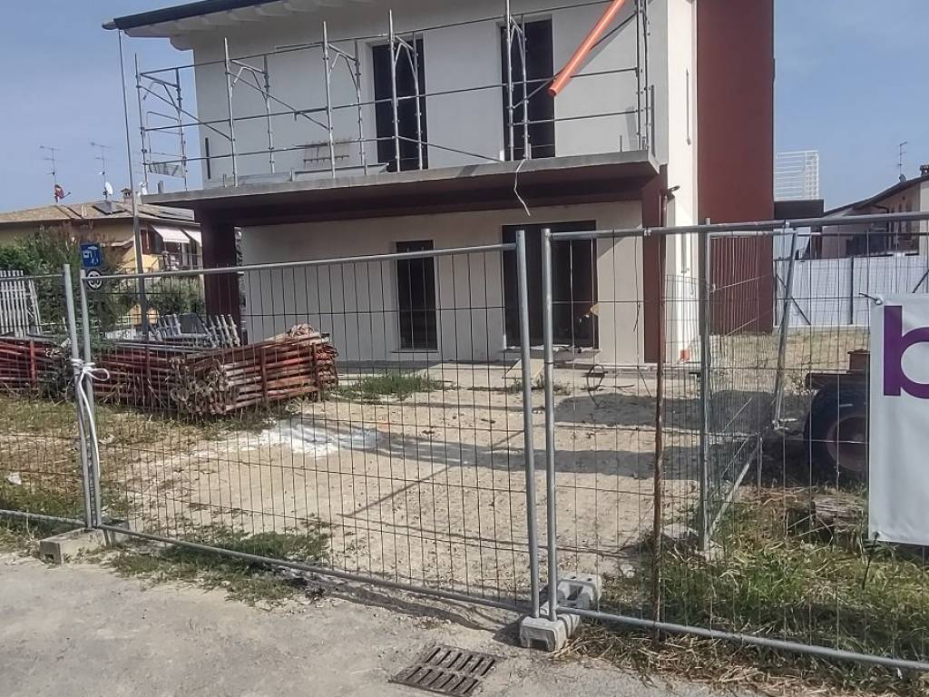 Villetta a schiera a Pozzolengo in Via Longarone - Foto 4