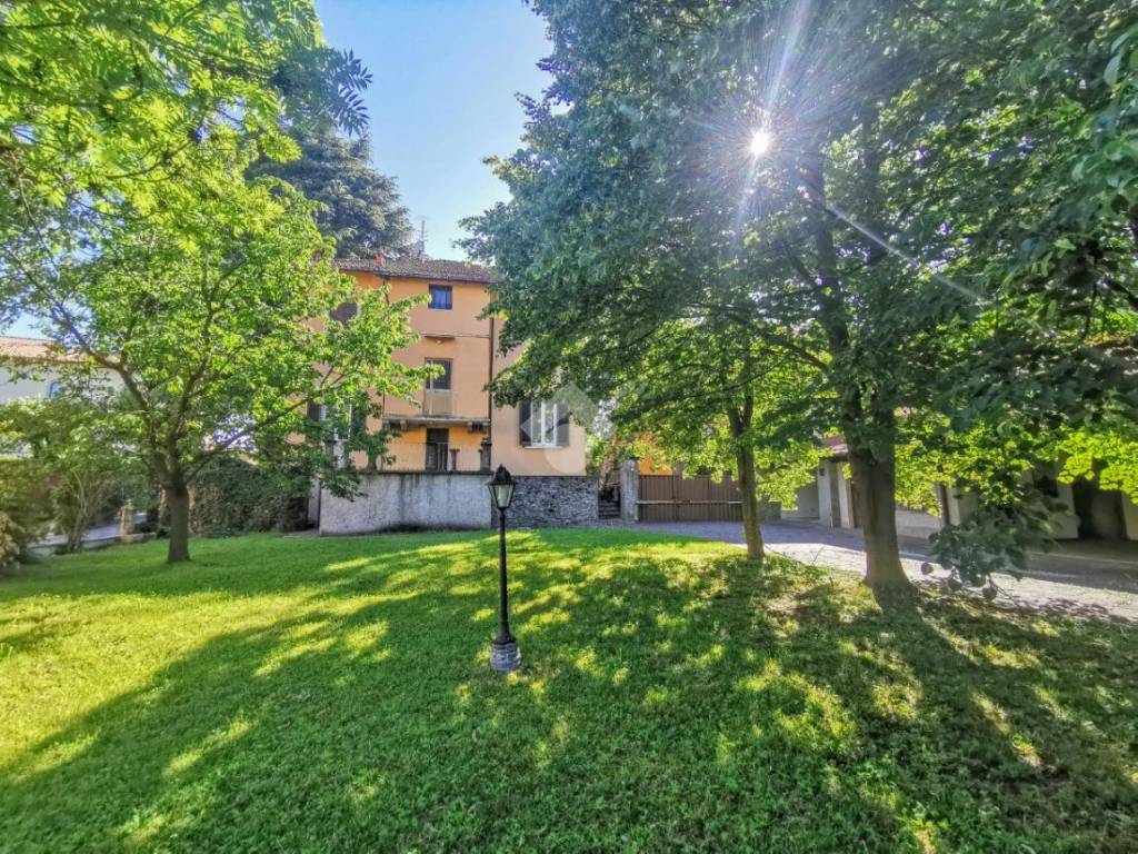 Villa a Arcisate in Via roma, 17 - Foto 3