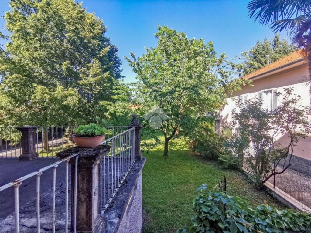 Villa a Arcisate in Via roma, 17 - Foto 5