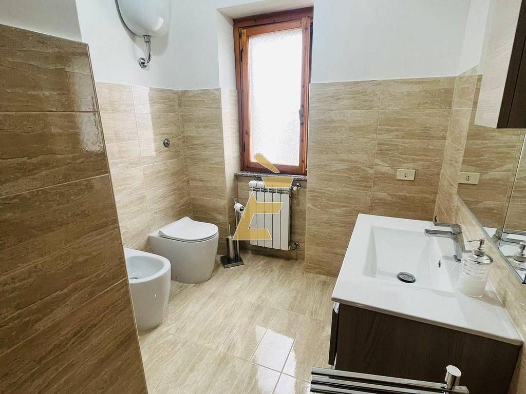 Villa a Aprilia in Via delle Begonie, 3 - Foto 3