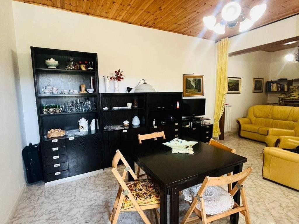 Villa a Aprilia in Via delle Begonie, 3 - Foto 5