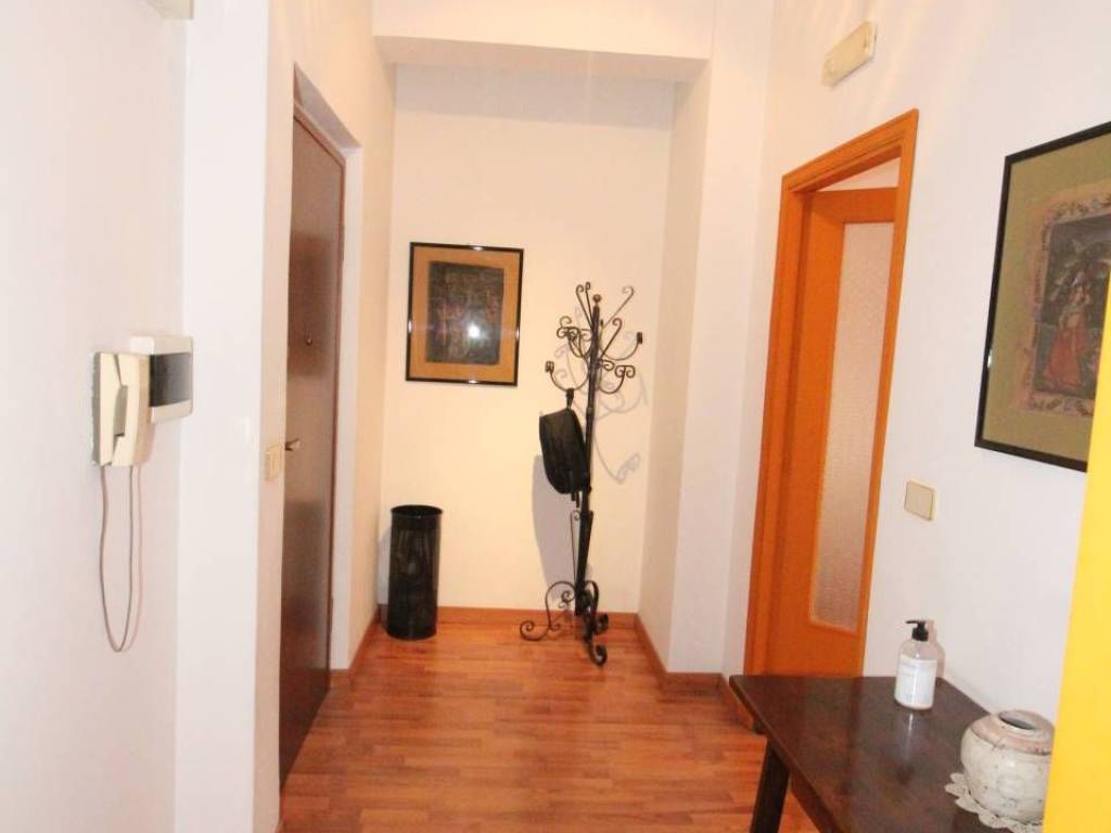 Appartamento a Lentini in VIA ROSSO DI SAN SECONDO - Foto 4