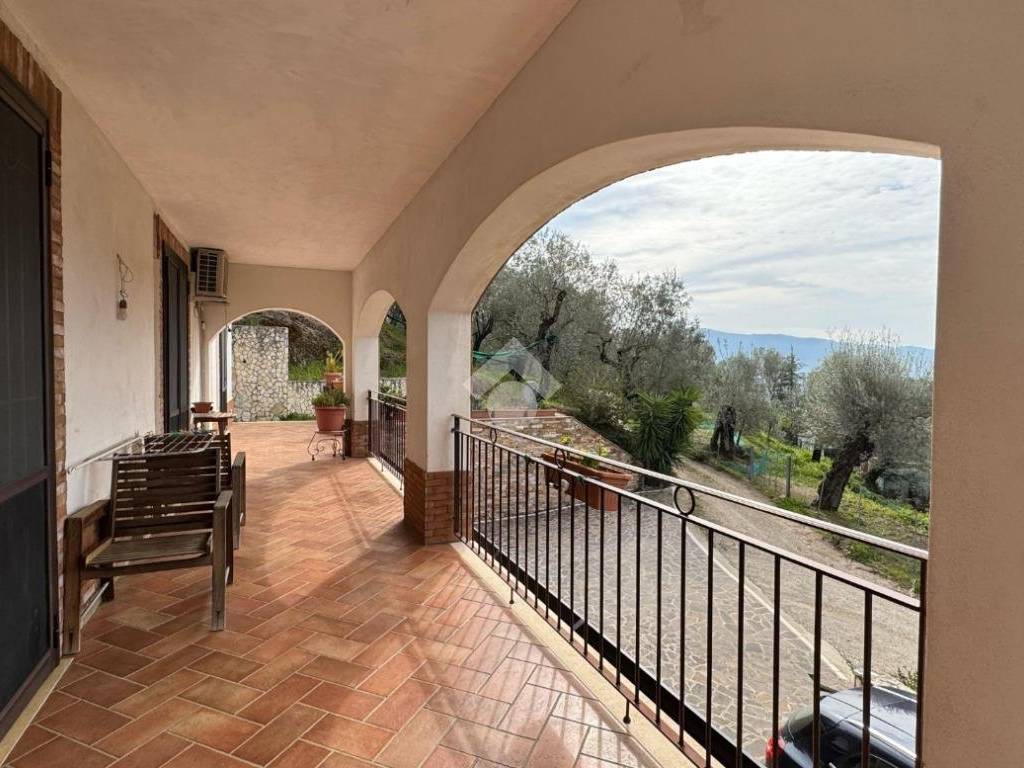 Villa a Giffoni sei casali in Via Area Serra - Foto 4