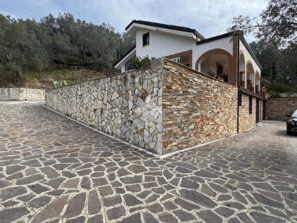 Villa a Giffoni sei casali in Via Area Serra - Foto 5