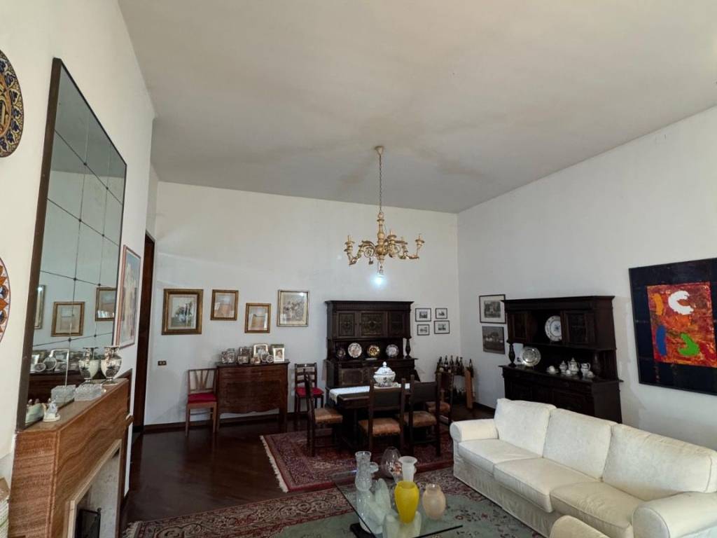 Villa a Finale emilia in Via per Modena Ovest, 48 - Foto 4