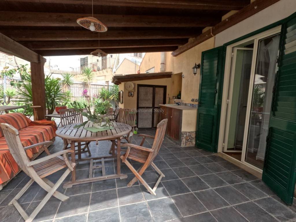 Casa indipendente a Modica in Via Vincenzo Albanese - Foto 2