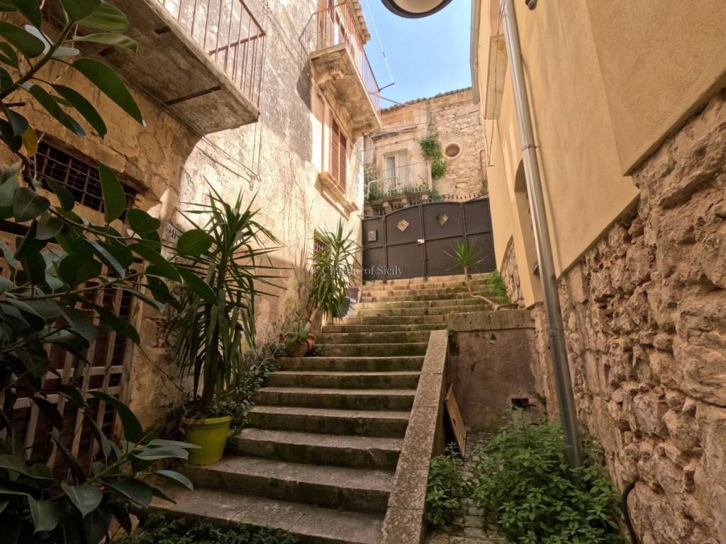 Casa indipendente a Modica in Via Vincenzo Albanese - Foto 3