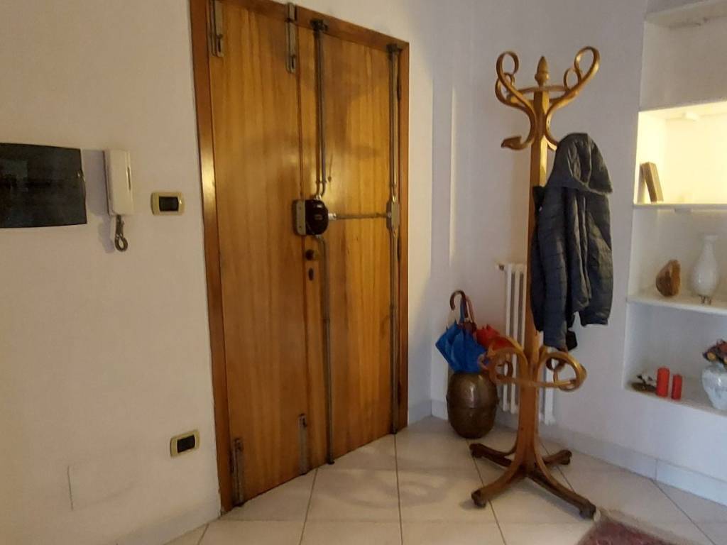 Appartamento a Lagonegro in Viale Cristoforo Colombo, 129 - Foto 4