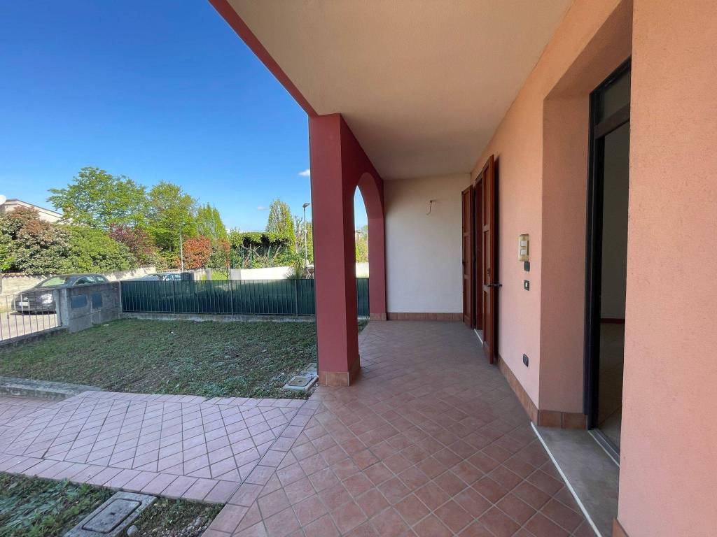 Villa a Castiglione delle stiviere in Via Giovanni Chiassi, 8 - Foto 4