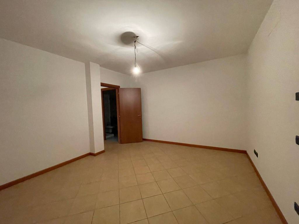 Villa a Castiglione delle stiviere in Via Giovanni Chiassi, 8 - Foto 5