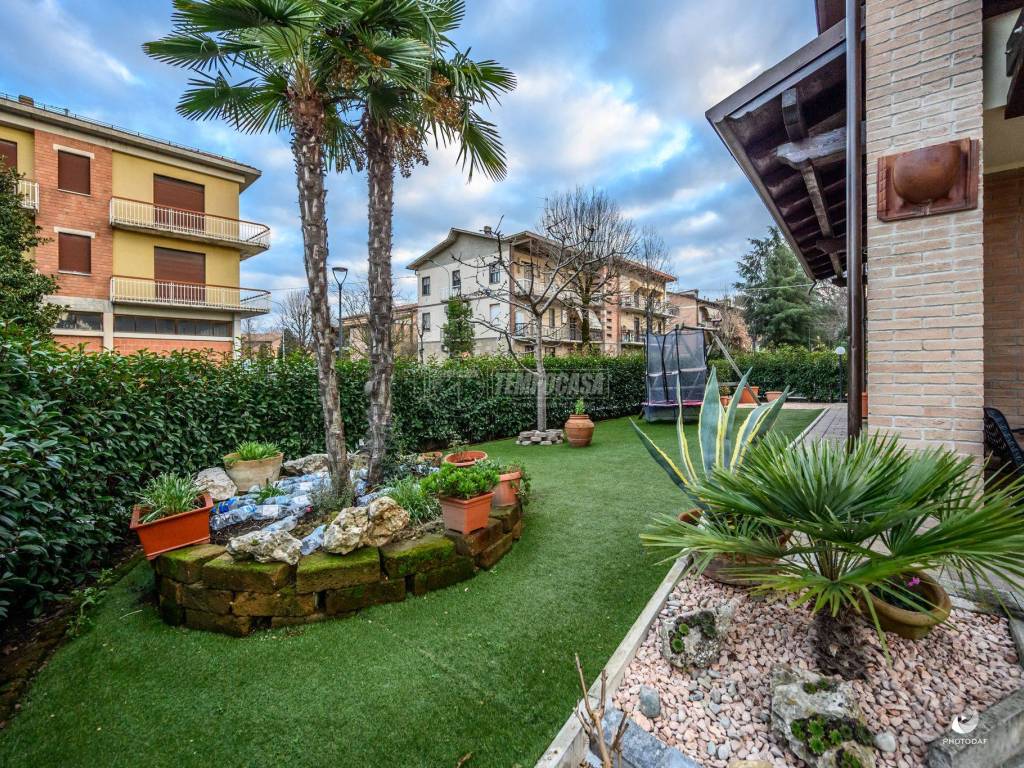 Villetta a schiera a Casalgrande in Via Luigi Einaudi 1 - Foto 4