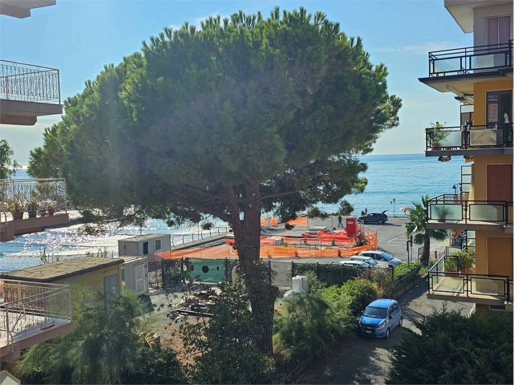 Appartamento a San bartolomeo al mare in Via degli Aranci - Foto 3