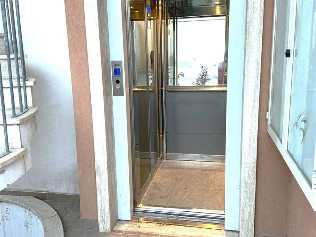Appartamento a Taranto - Foto 4