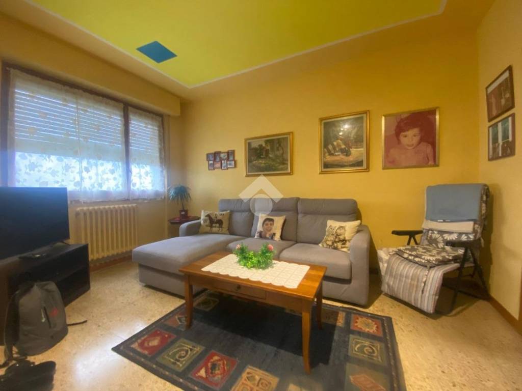 Appartamento a Casalpusterlengo in VIA ALCIDE DE GASPERI, 57 - Foto 5