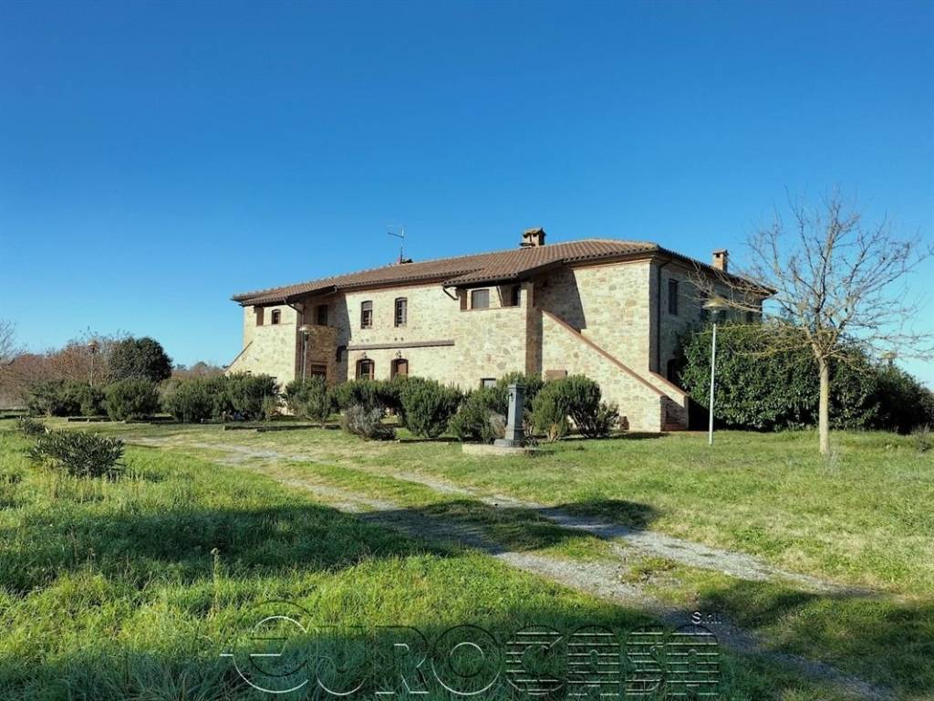 Rustico / casale a Castiglione del lago in Strada Statale Umbro Casentinese - Foto 3