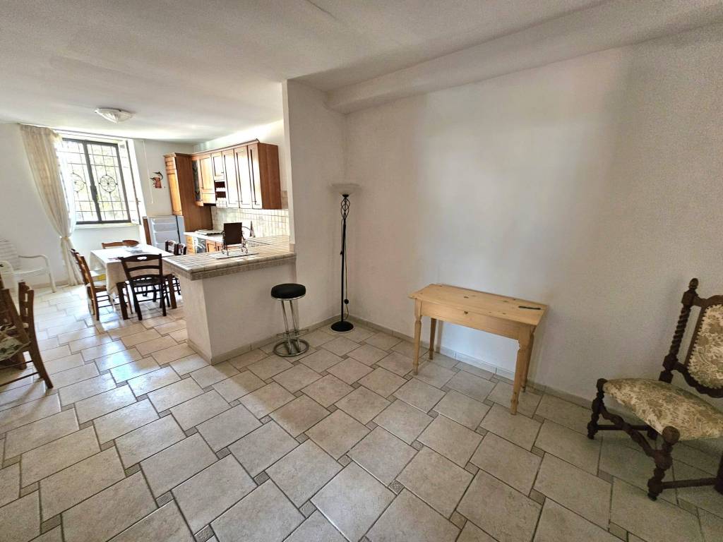Appartamento a Terracina in Piazza Cipollata - Foto 2
