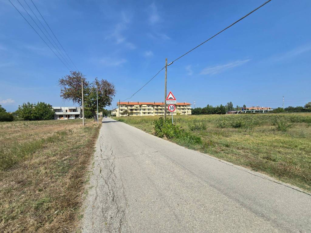 Terreno a Cepagatti in Via Lombardia - Foto 3