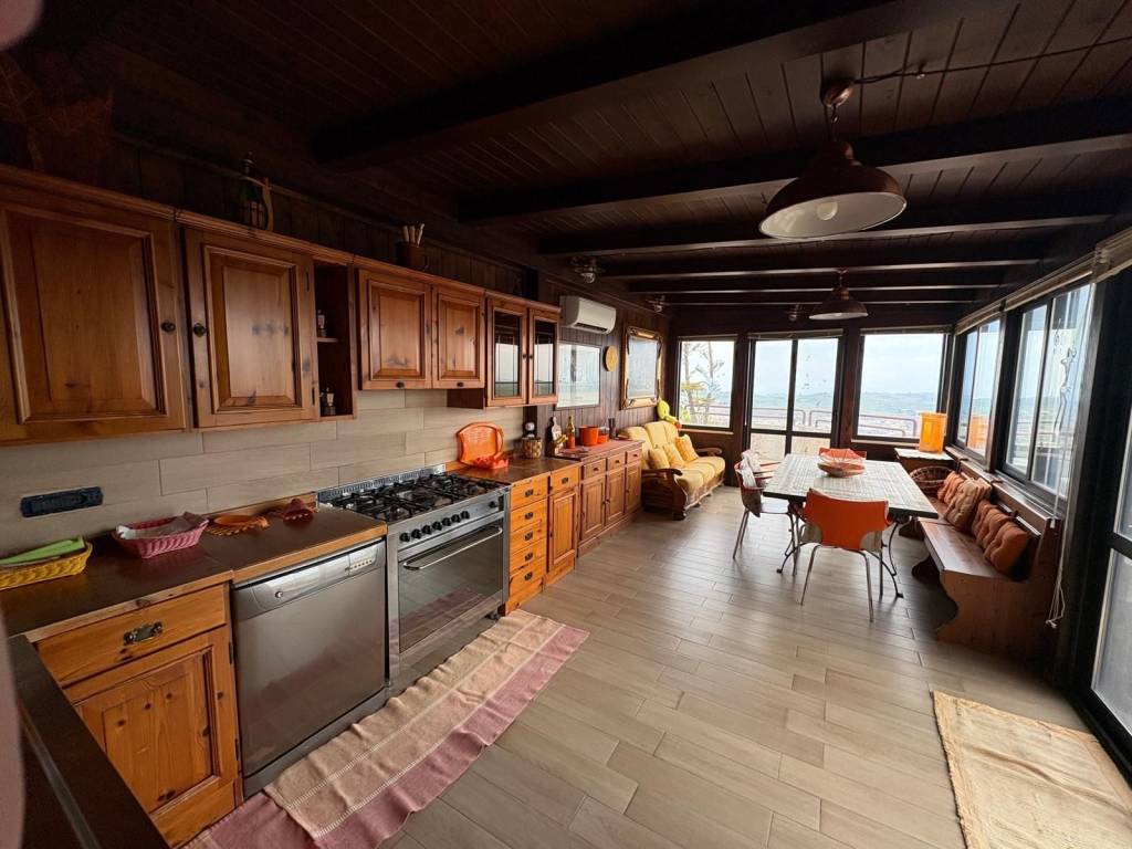 Casa indipendente a Catanzaro in Via Vincenzo D'Amato - Foto 2