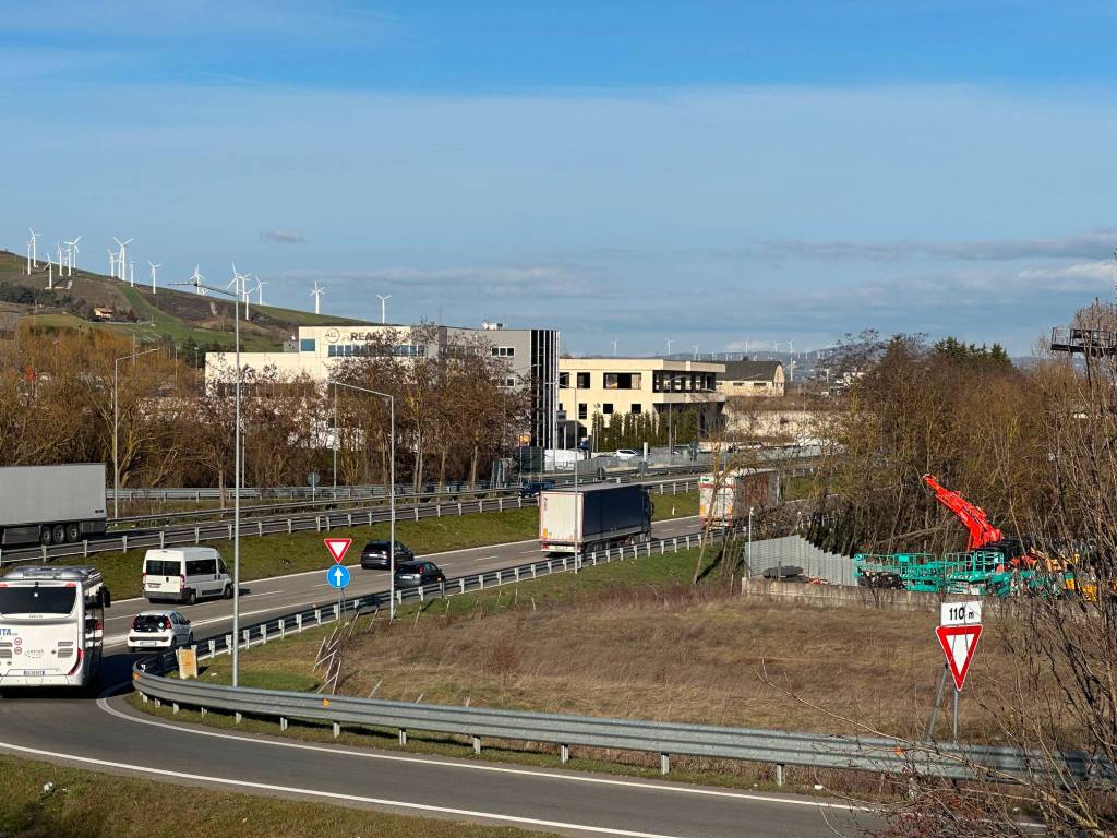 Immobile a Tito in Raccordo Autostradale Scalo Sicignano-Potenza - Foto 3