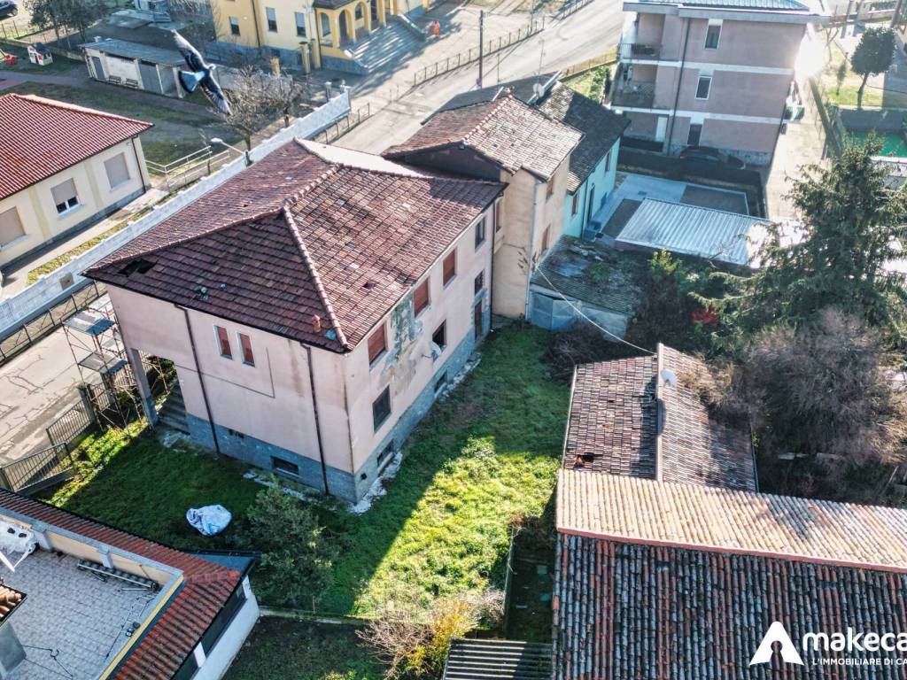 Palazzo / stabile a Bascapè in via Ippolito, 64 - Foto 2