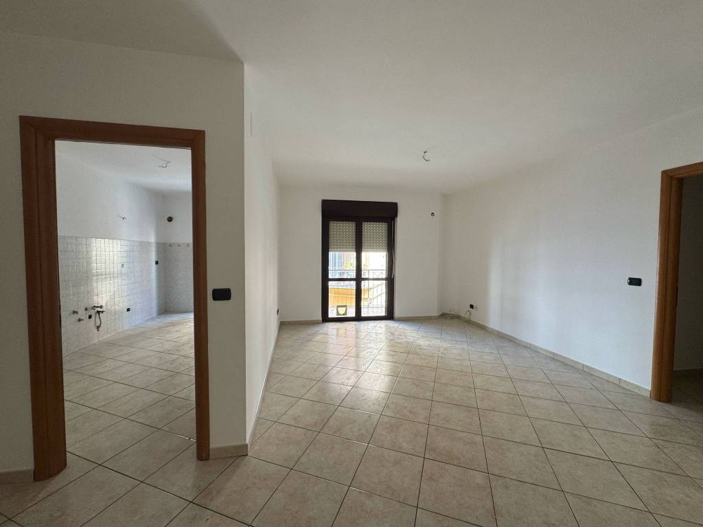 Appartamento a Lamezia terme in Via Crati - Foto 5