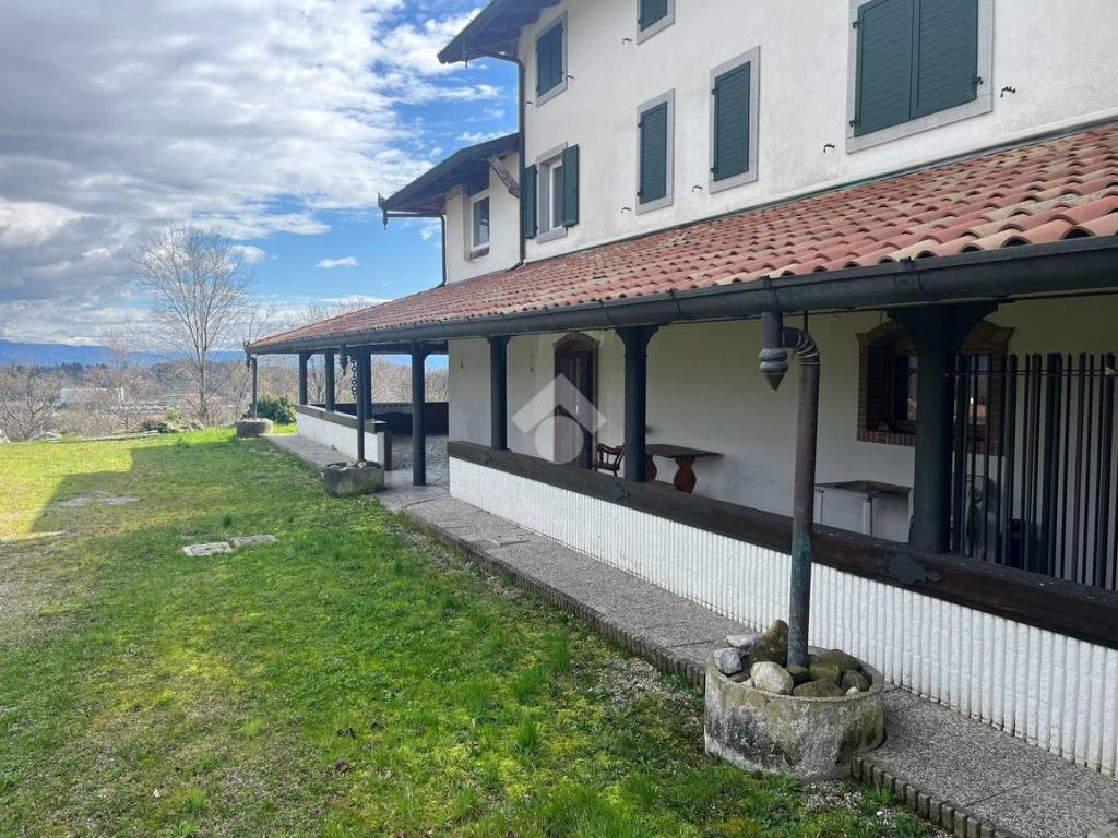 Casa indipendente a Moruzzo in Str. dei Luncs, 6 - Foto 3