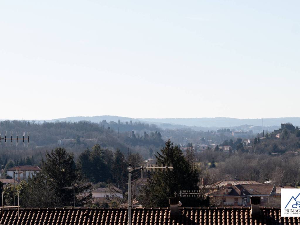 Appartamento a Cocquio-trevisago in Contrada Vigana - Foto 2