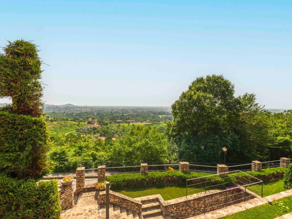 Villa a Montevecchia in Via Como - Foto 4