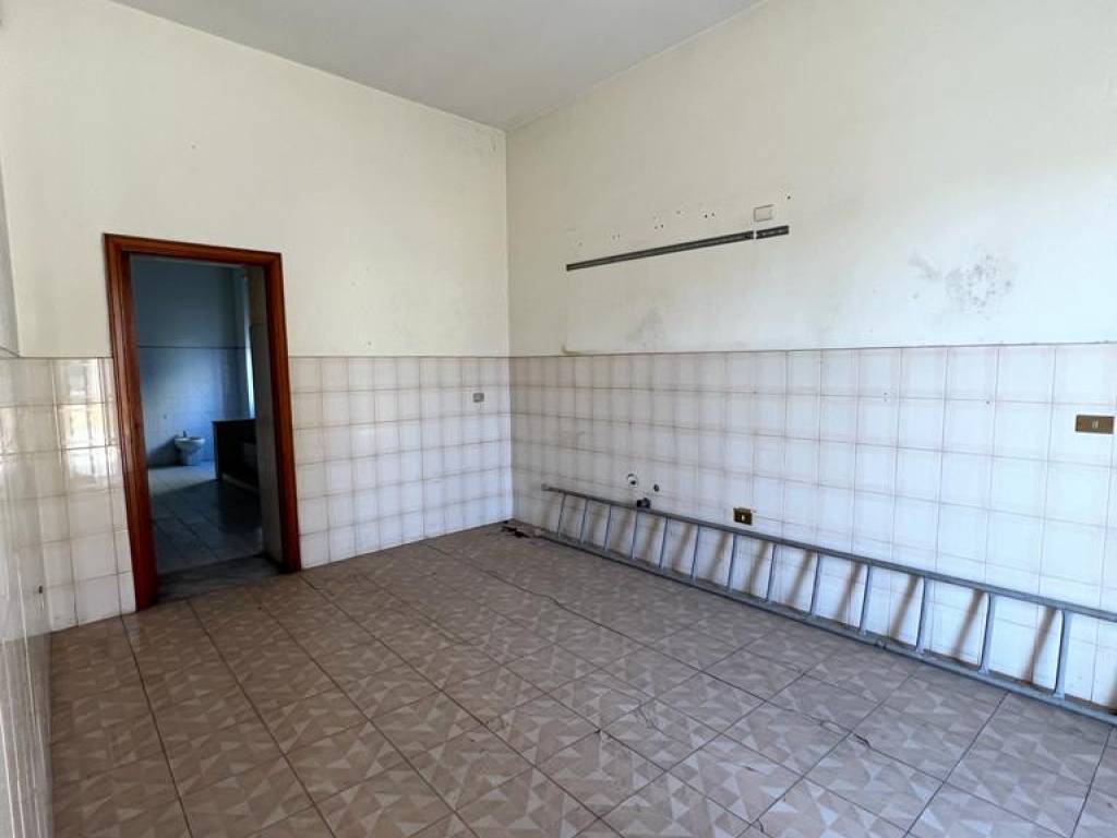 Appartamento a Teverola in Via Giuseppe Garibaldi - Foto 5