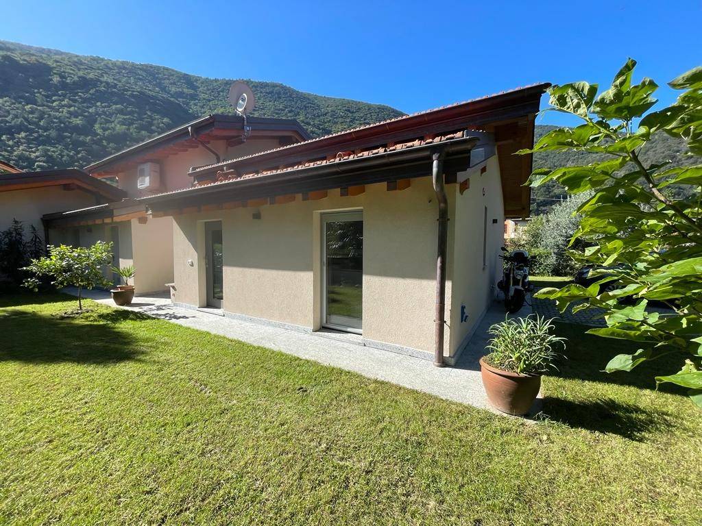 Villa a Cannobio in Via Giustino Allioli - Foto 2
