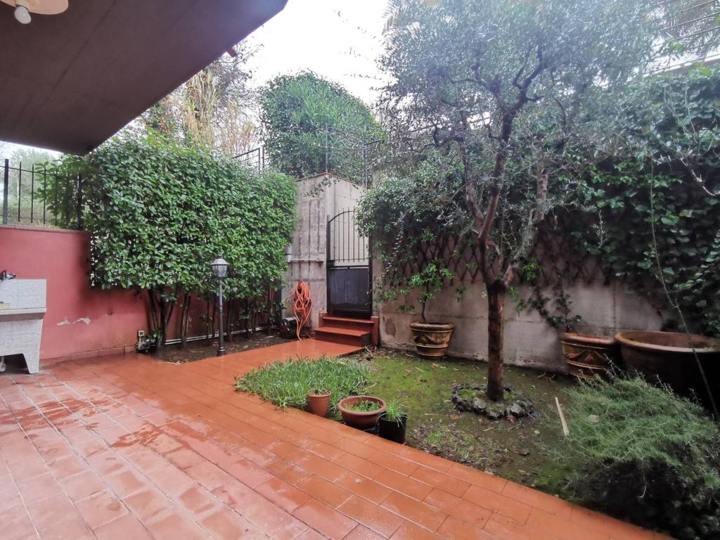 Villa a Poggio a caiano in Via Dante Alighieri - Foto 2