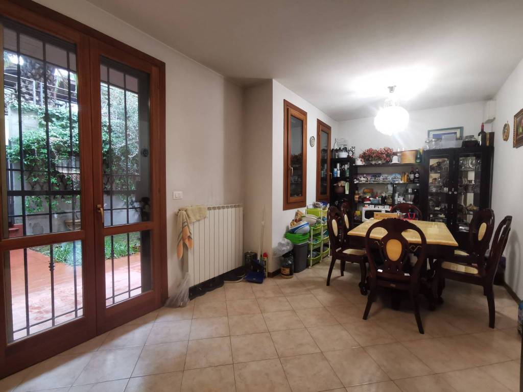 Villa a Poggio a caiano in Via Dante Alighieri - Foto 5