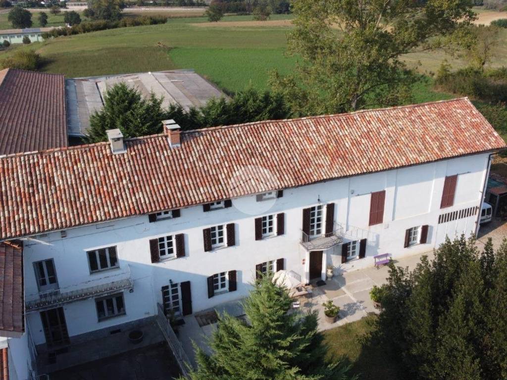 Casa indipendente a Isola d'asti in Via Repergo, 30 - Foto 2