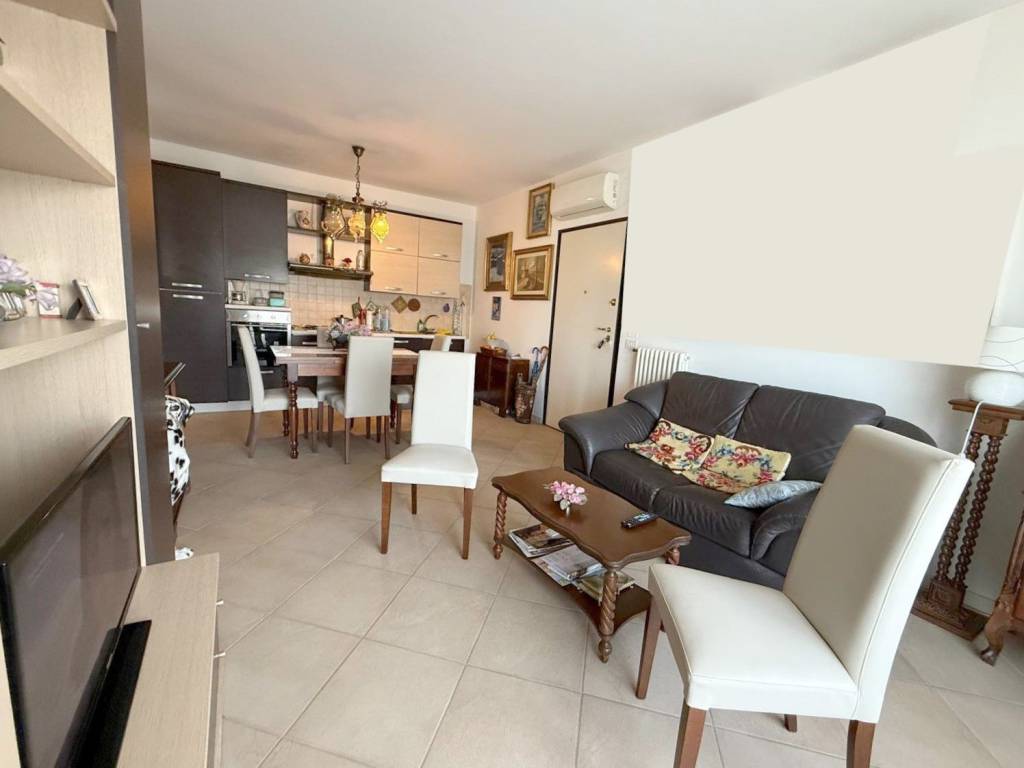 Appartamento a Riccione in Viale Brescia - Foto 4