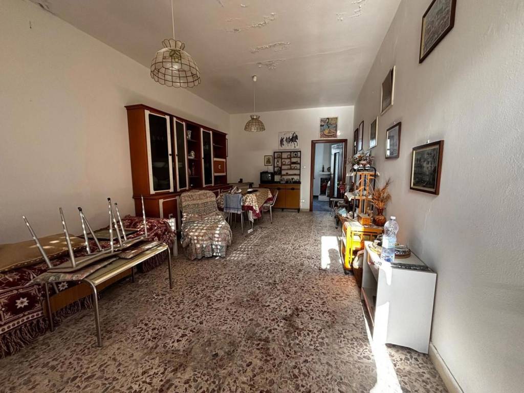 Casa indipendente a Nuxis in Piazza San Pietro , 1 - Foto 3