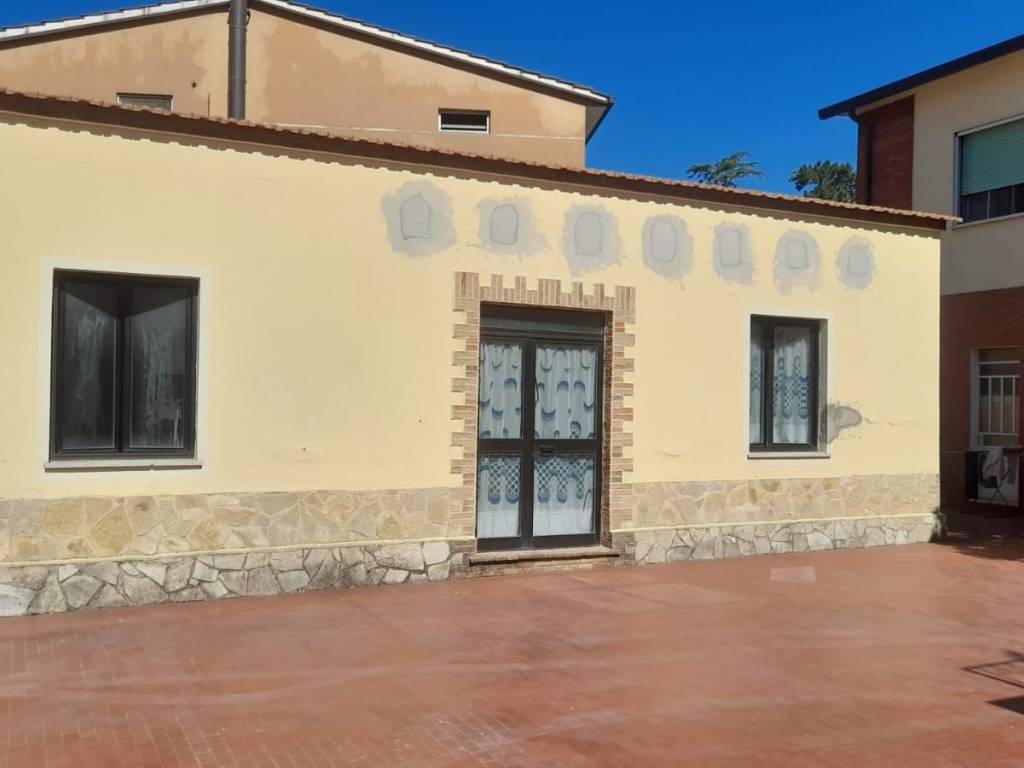 Casa indipendente a Deruta in Via Giacomo Matteotti - Foto 2