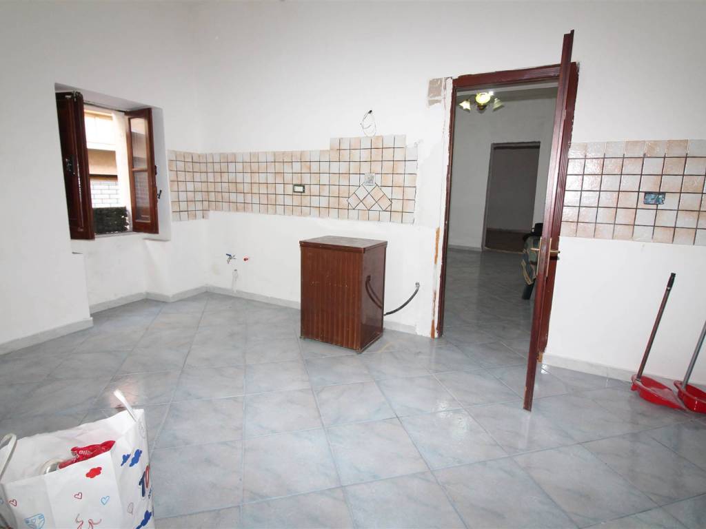 Appartamento a Lentini in VIA ARRIGO TESTA - Foto 2