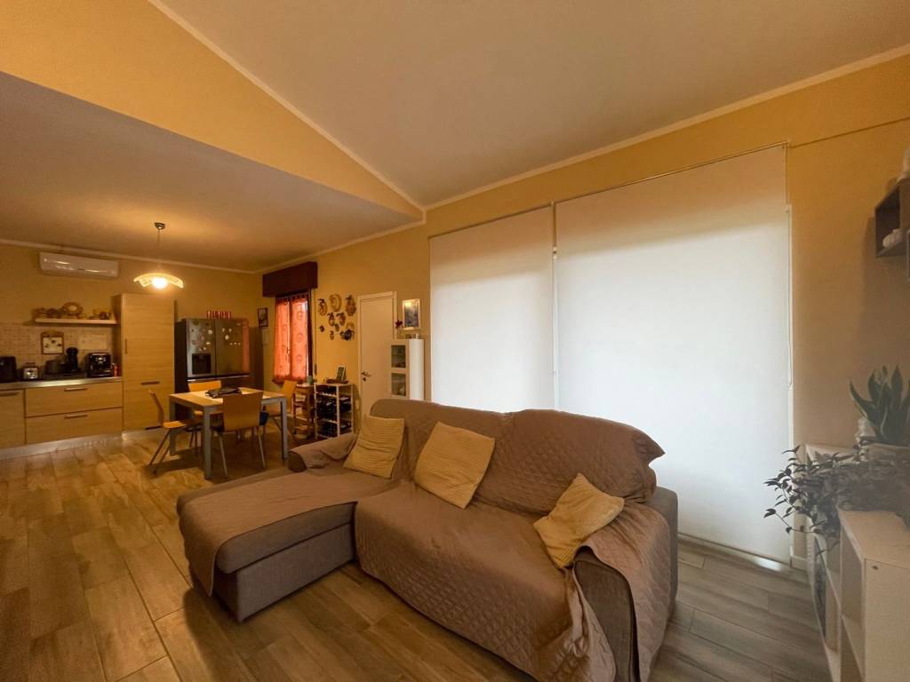 Casa indipendente a Legnago in Via Piazzetta G. Carducci, 1 - Foto 3